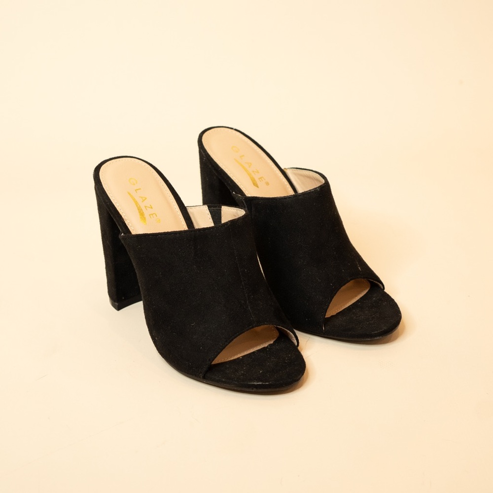 Brand New Glaze Black Heels